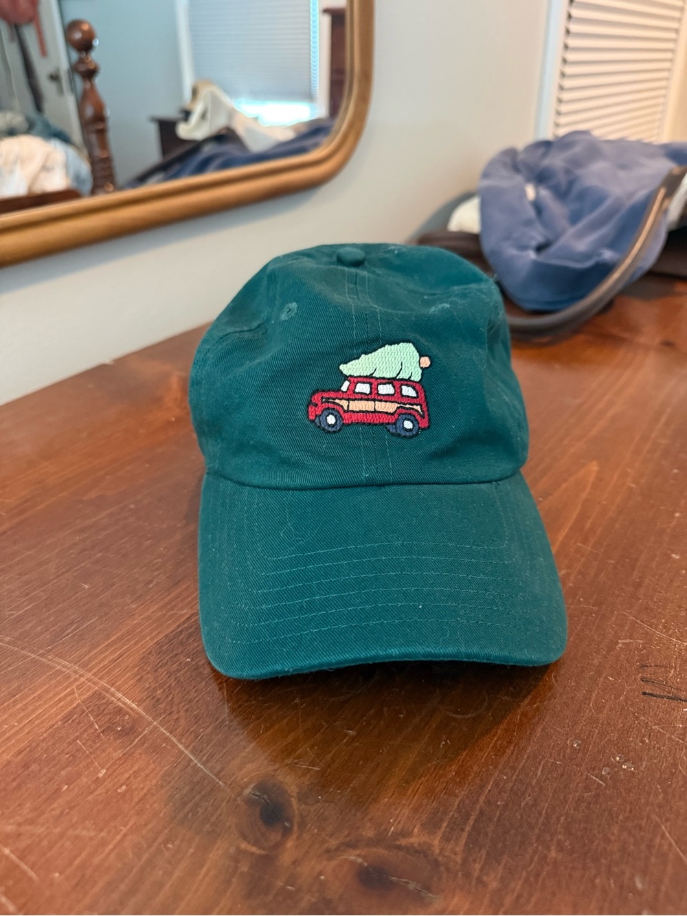 Vineyard Vines Christmas Hat